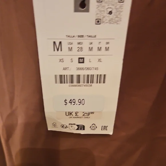 Chic Backless Zara Halter Dress in Taupe - Picture 5 of 7